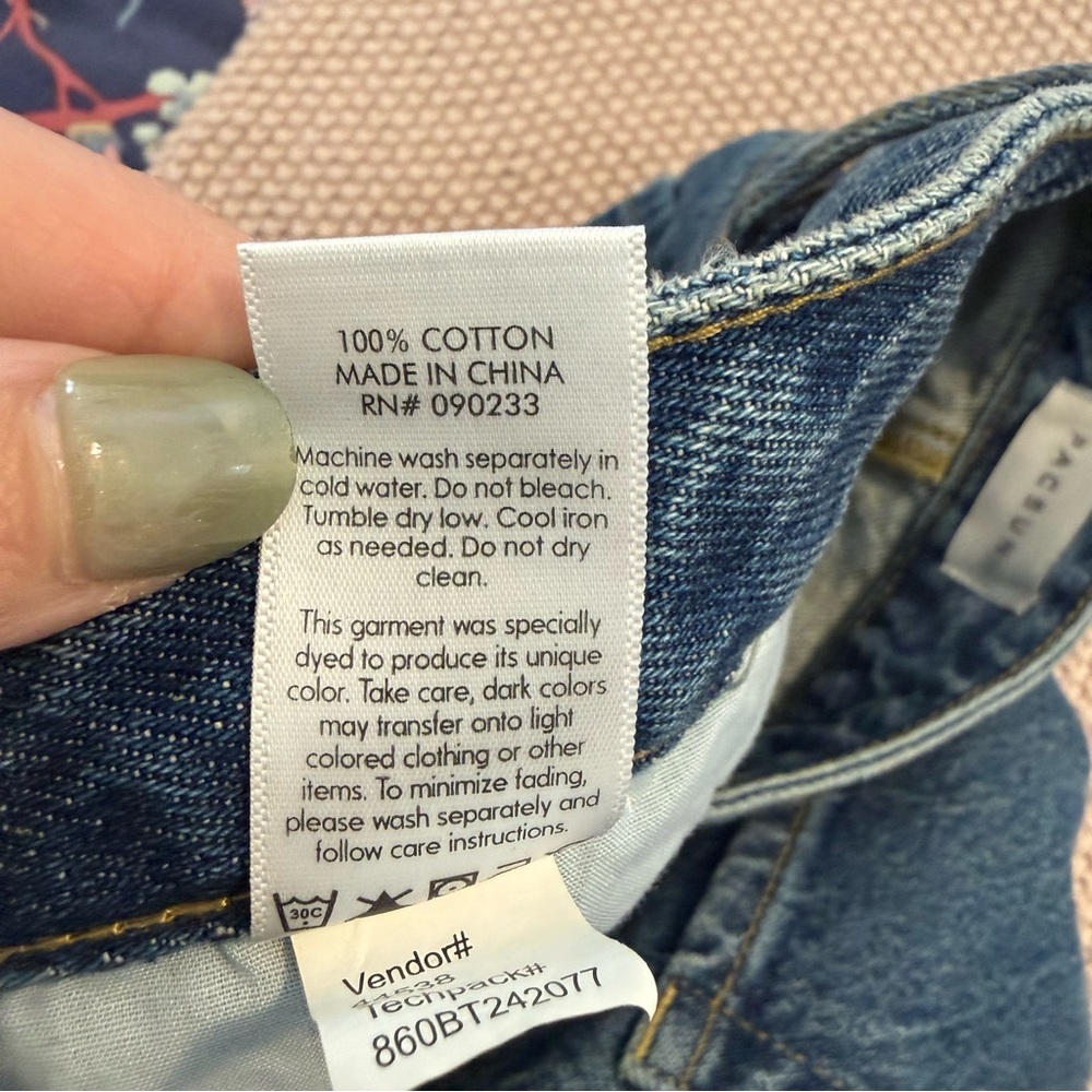 PacSun Mid-Rise Straight Leg Jeans in Light Blue Wash - Picture 8 of 12
